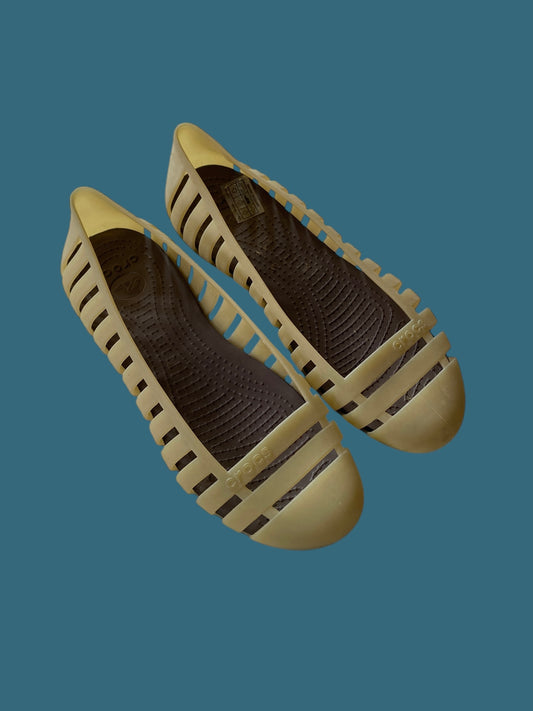 Women’s sandals 7 US adult | Crocs