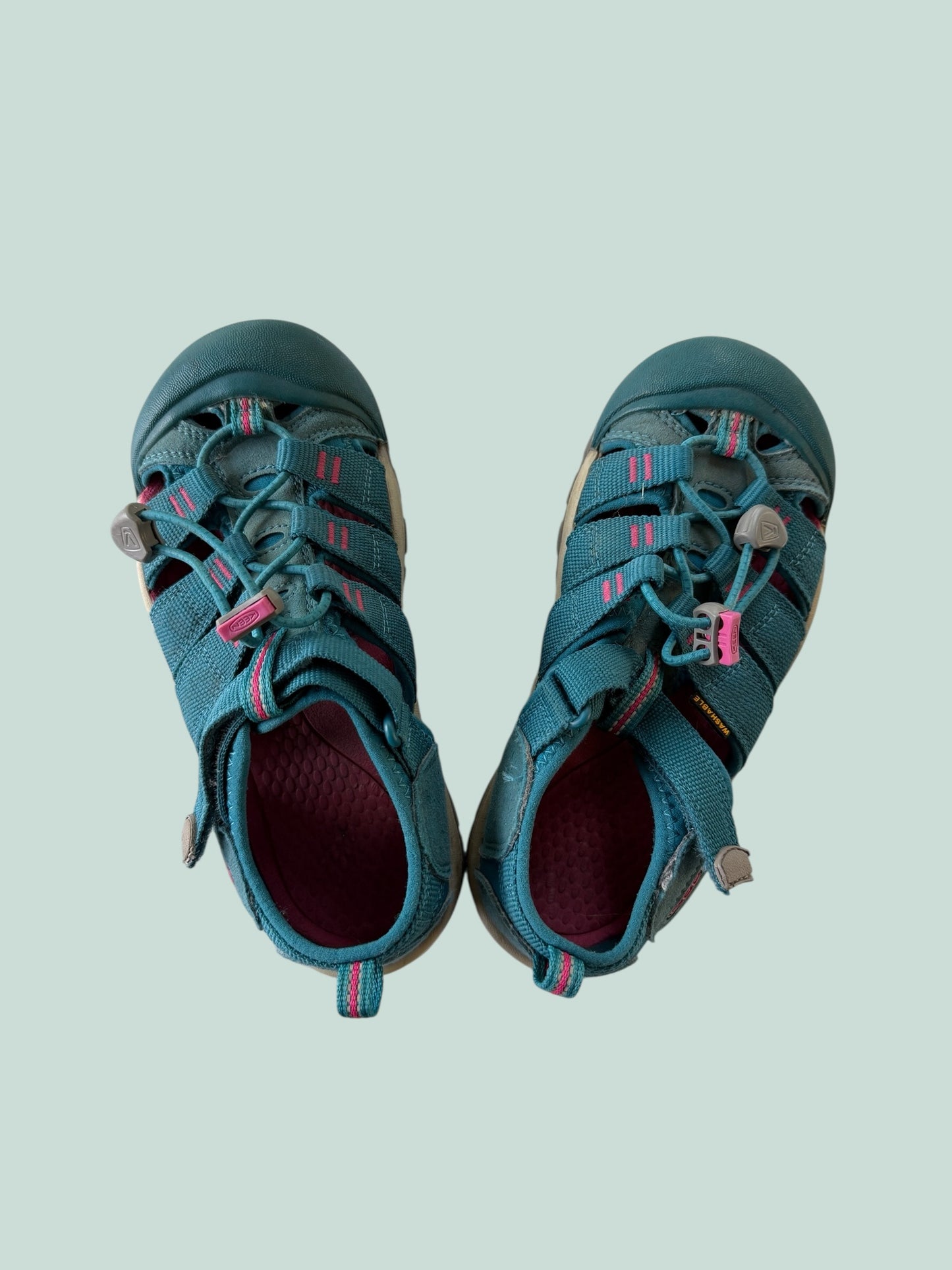 Teal and pink sandals 2 US Big Kids | Keen