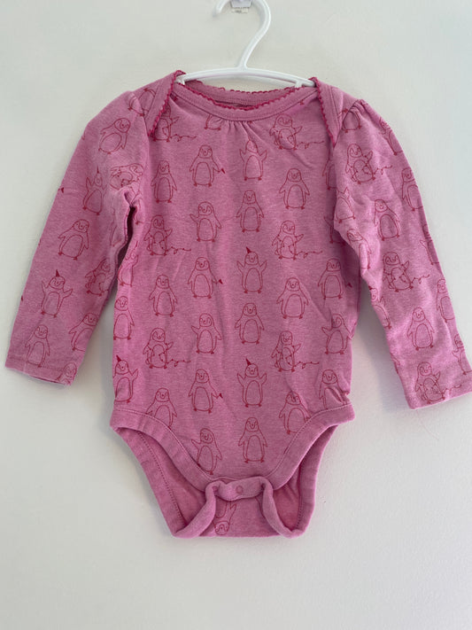 Penguin onesie 18m / Gap
