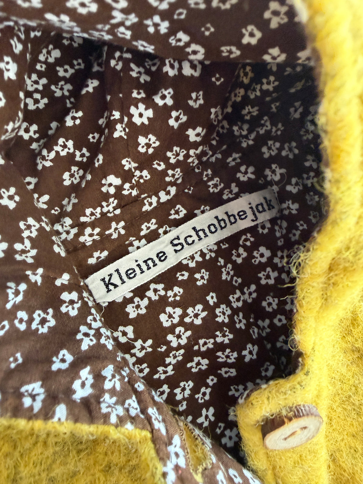 Yellow wool fleece jacket with cotton lining 4-5Y | Kleine Schobbejak